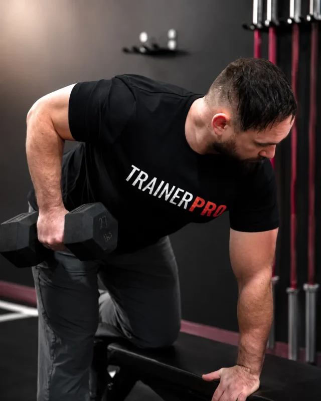 Strength training row exercise equipment at TrainerPro gym